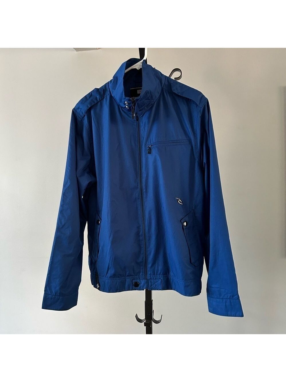 RIPCURL Lightweight Men’s Jacket, Size Medium.